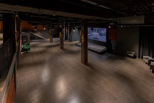 Vlasov Hall — Loft Street