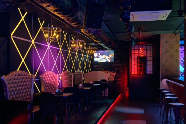 Банкетный зал Nebar / Небар