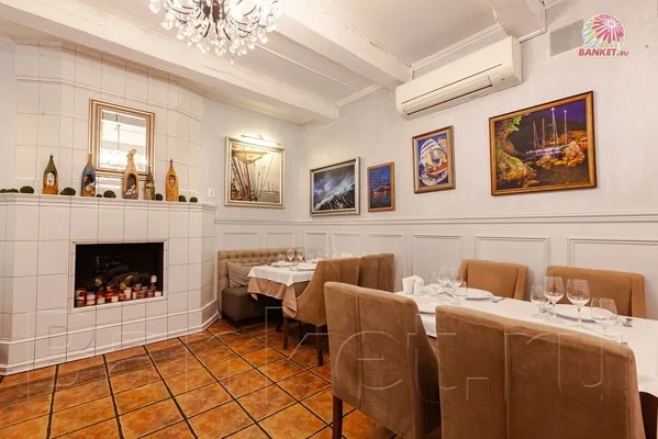 Каминный зал — подробнее о зале