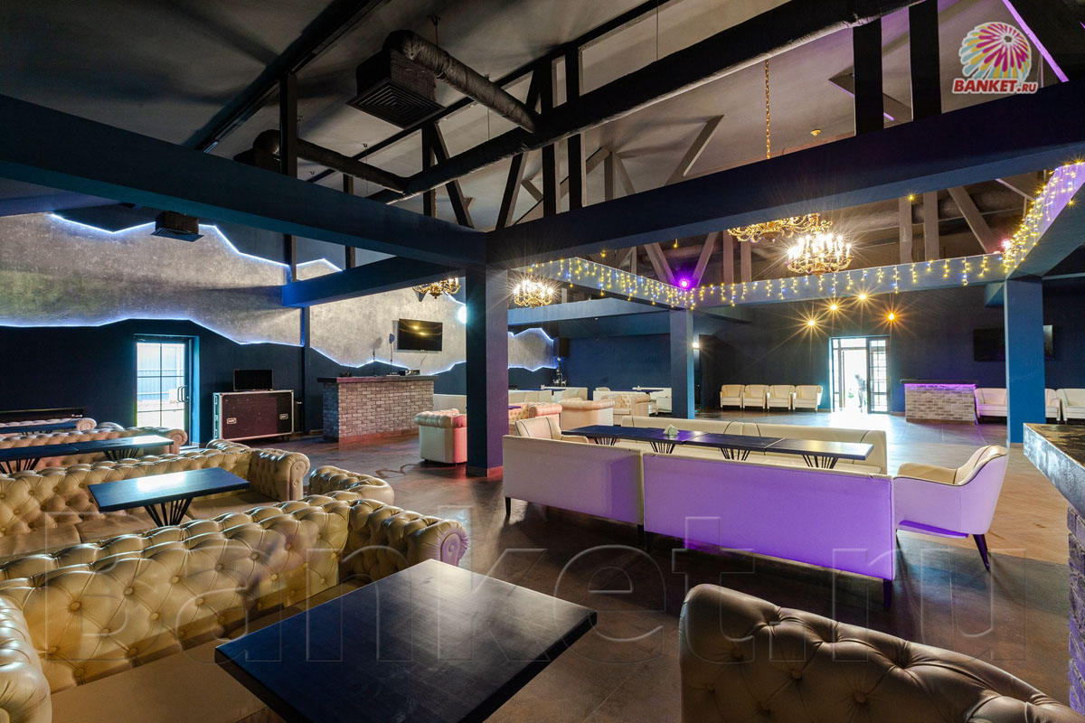 Большой зал в караоке клубе — фото 10