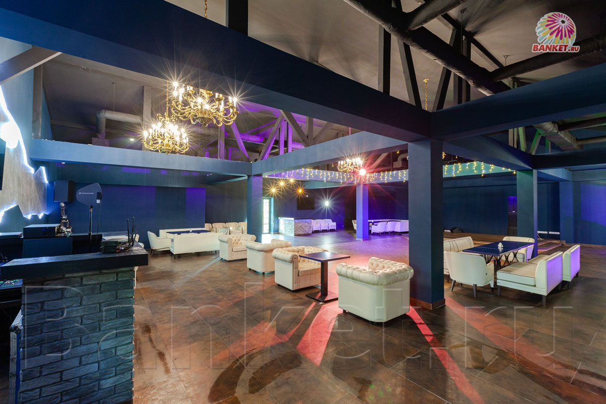 Большой зал в караоке клубе — фото 11