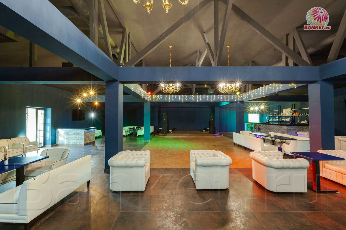 Большой зал в караоке клубе — фото 13