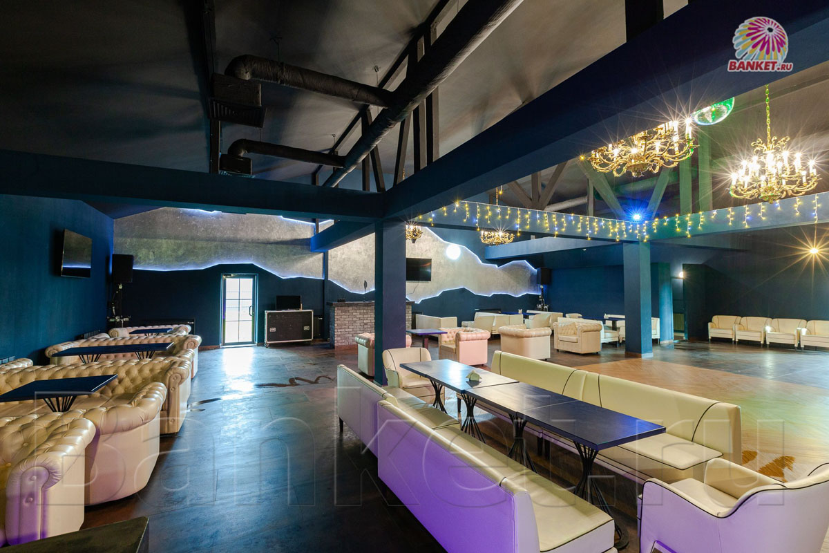 Большой зал в караоке клубе — фото 18