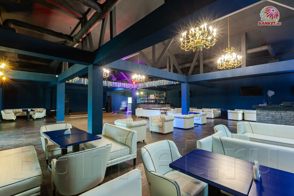 Большой зал в караоке клубе — фото 19