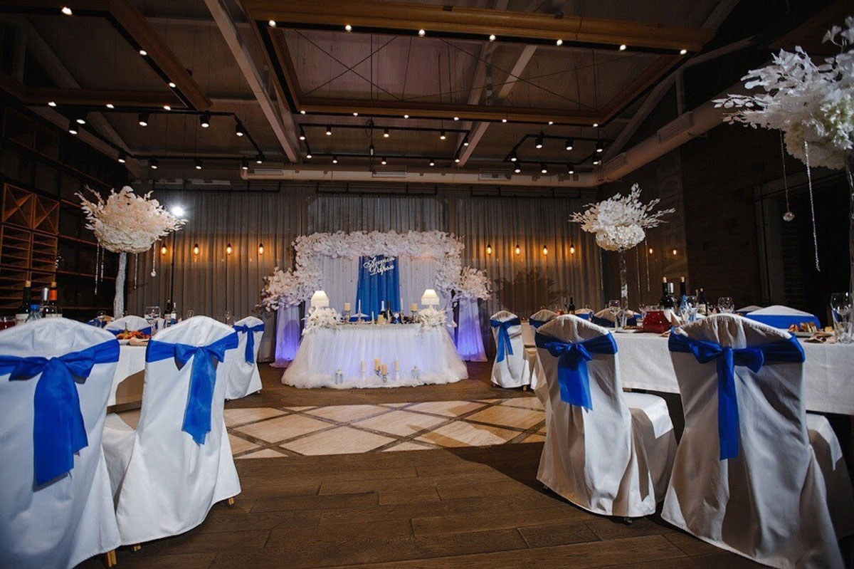 Банкетный зал — Ресторан Дрова