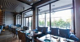 Лаунж зона (1-й этаж) — интерьер зала