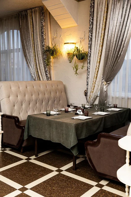 Основной зал ресторана — фото 7