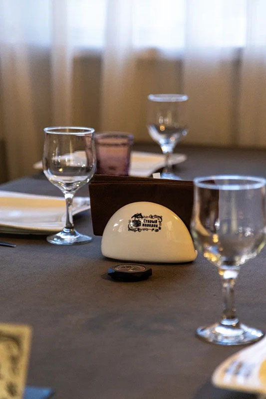 Основной зал ресторана — фото 11