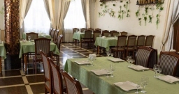 Основной зал ресторана