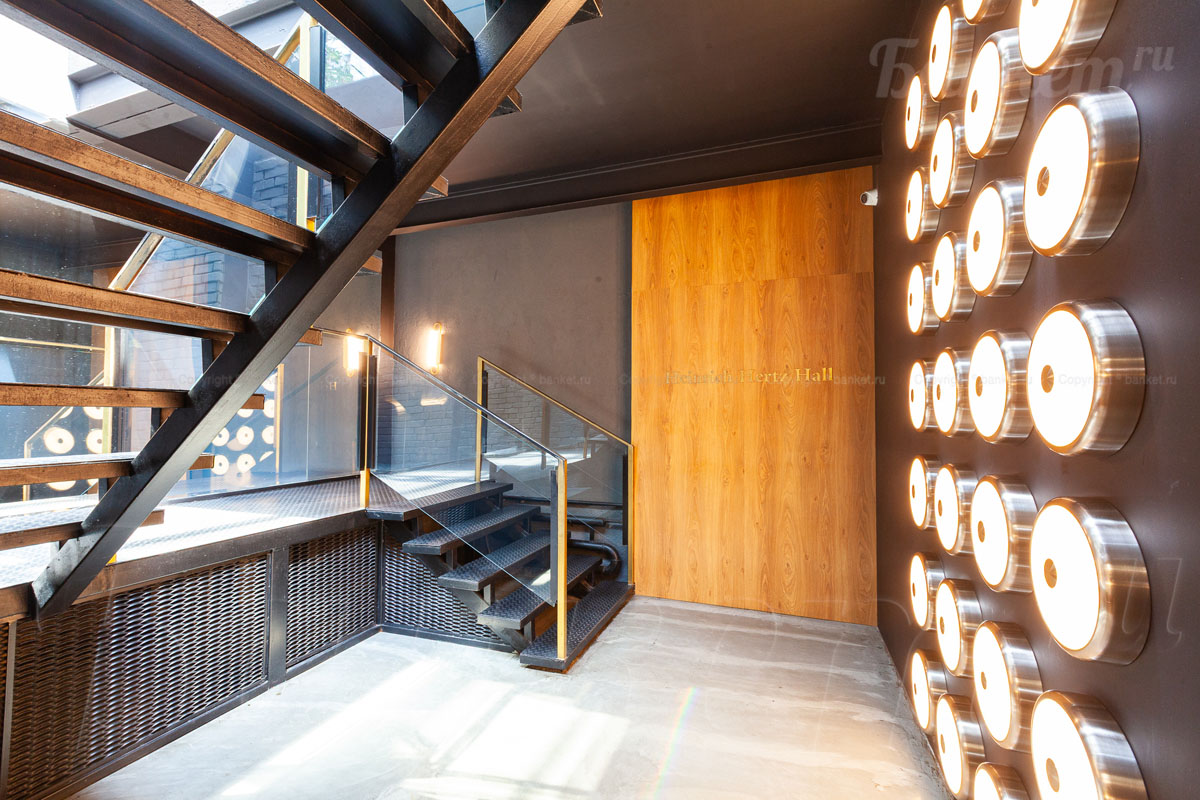 Hertz hall — фото 31
