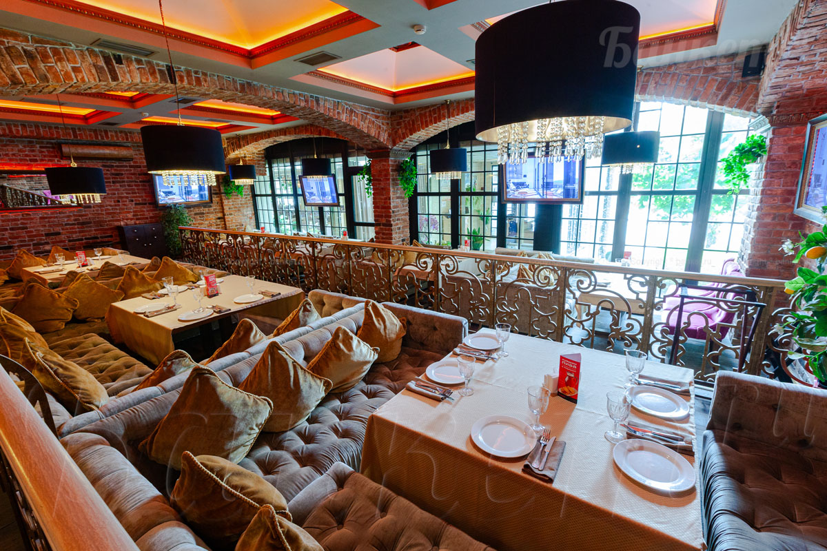 Европейский зал — Урюк на Вавилова