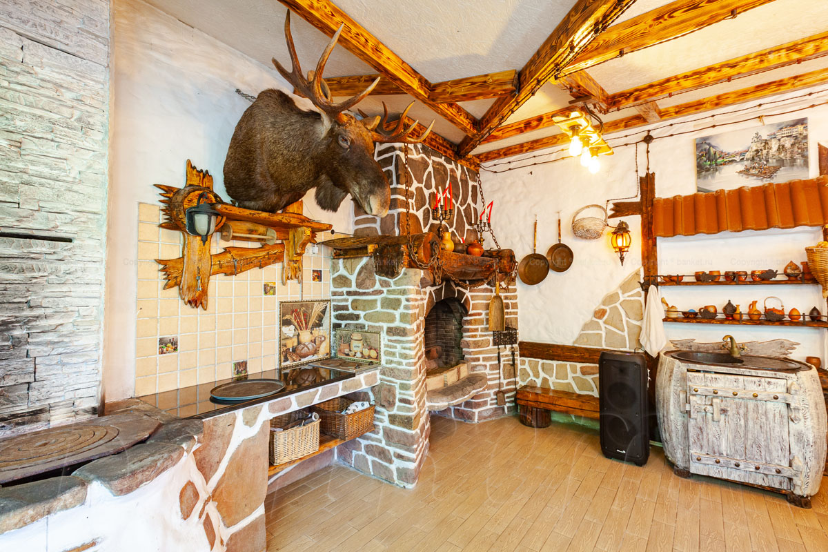 Хижина охотника (летний сезон) — Амбар 13