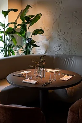 Avero mio bistro, Основной зал 2-й этаж — фото
