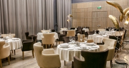 Сцена — подробнее о зале