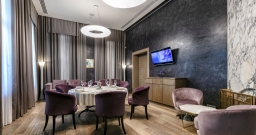 Сиреневый — интерьер зала