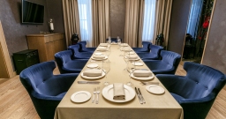 Синий — интерьер зала