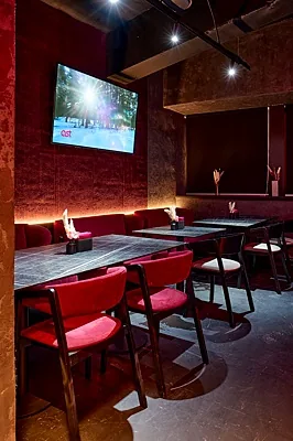 Гримерка Gastro club & Karaoke bar, Основной зал — фото