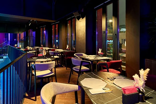Гримерка Gastro club & Karaoke bar, Основной зал — фото