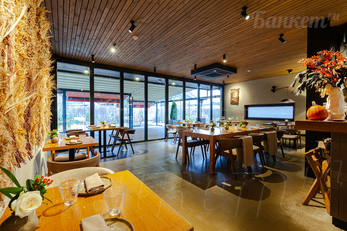 1-й этаж — Ресторан Eno Bistro