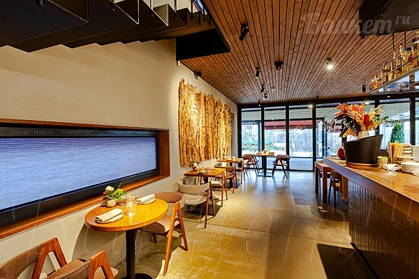 Ресторан Eno Bistro, 1-й этаж — фото