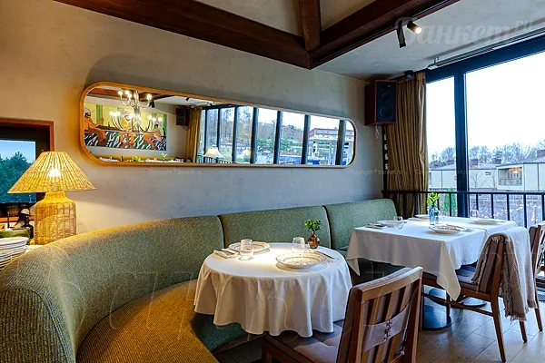 Ресторан Eno Bistro, 2-й этаж — фото