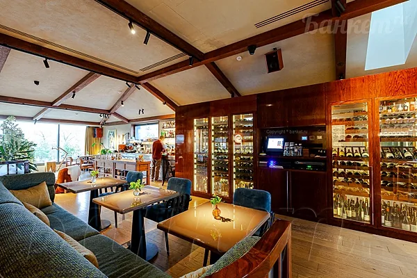 Ресторан Eno Bistro, 2-й этаж — фото