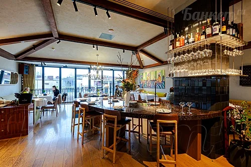 2-й этаж — Ресторан Eno Bistro