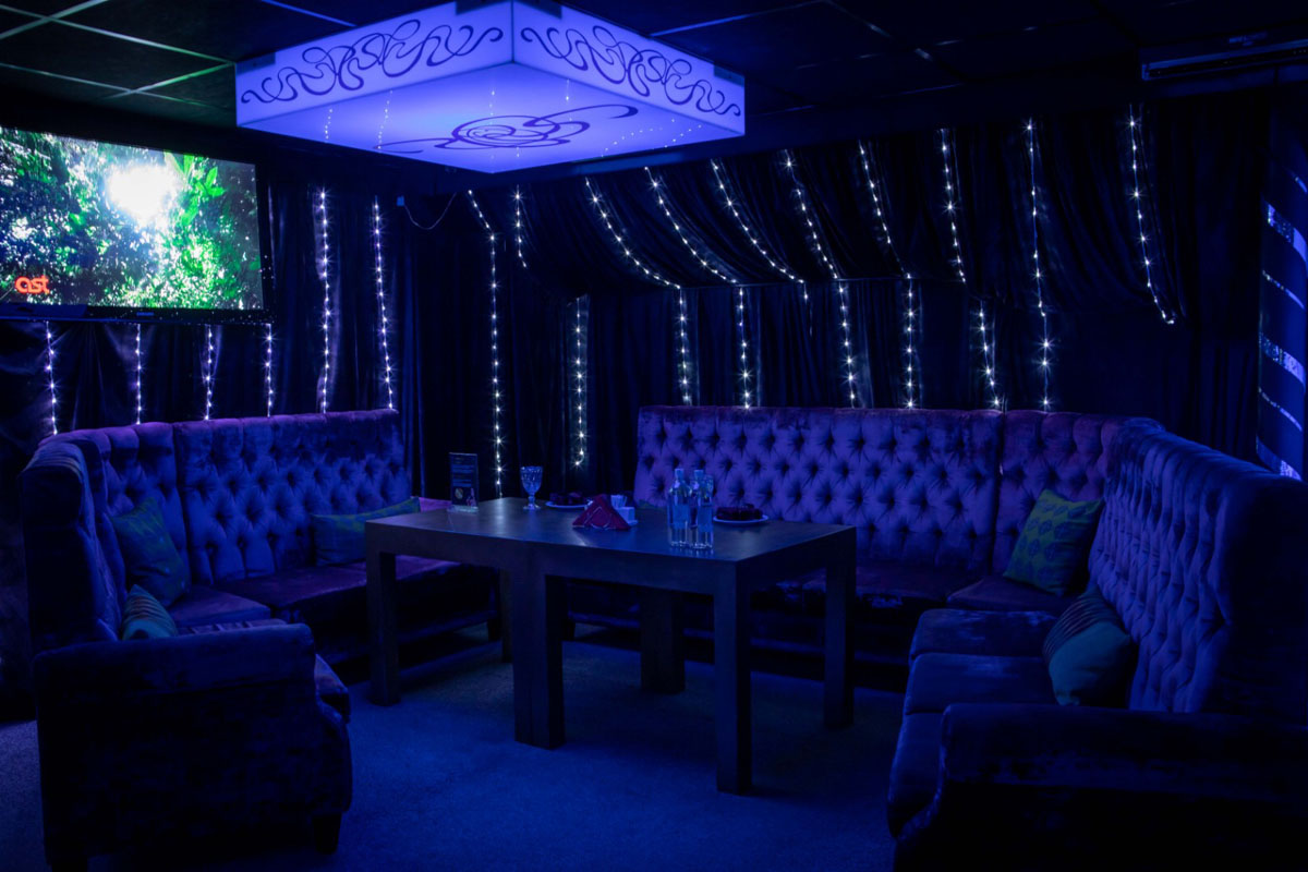 Караоке зал — Karaoke Royal Kings