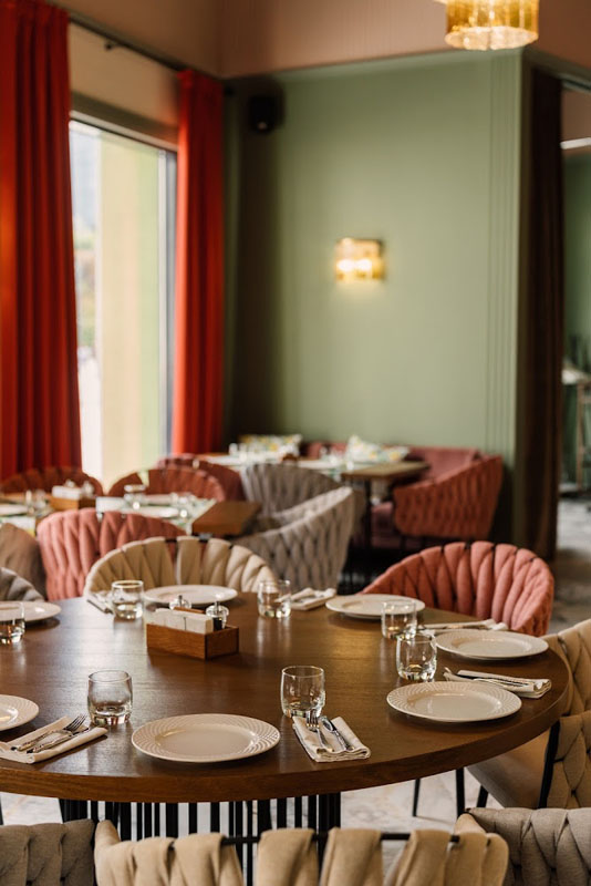 1-й малый зал с открытой кухней — Valentino