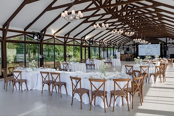 Мечты river club, Основной зал — фото