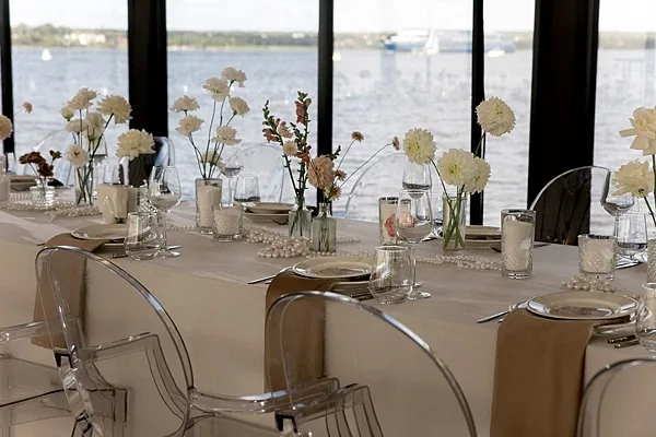 Мечты river club, Основной зал — фото