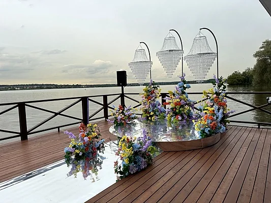 Мечты river club, Основной зал — фото