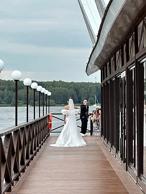 Мечты river club, Основной зал — фото