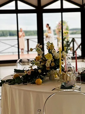 Мечты river club, Основной зал — фото