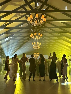 Мечты river club, Основной зал — фото