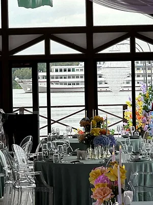 Мечты river club, Основной зал — фото