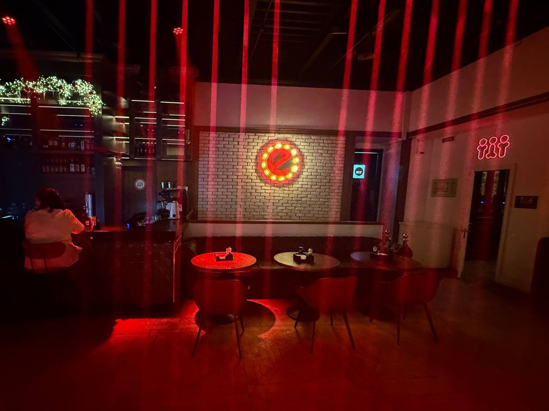 Основной зал — Nebar / Небар Покровка