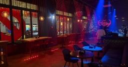 Основной зал