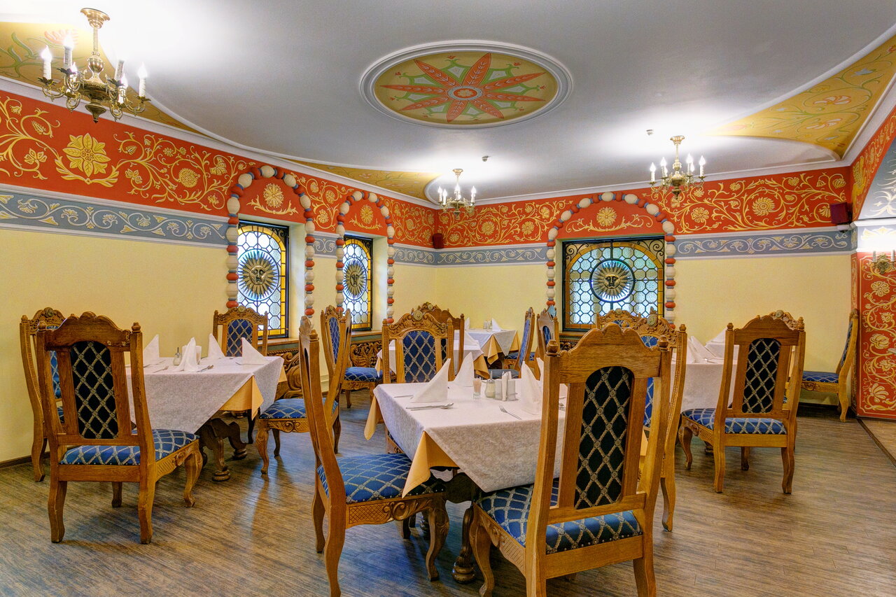Логотип Русская трапеза