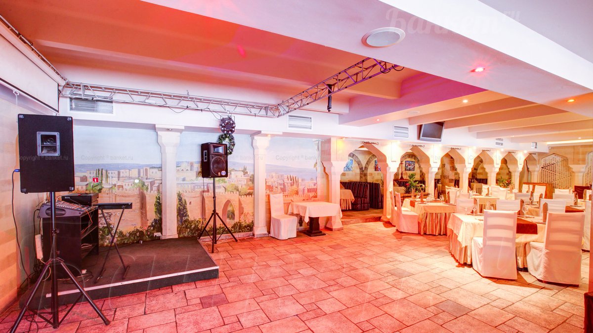 Основной зал — Ресторан Баку