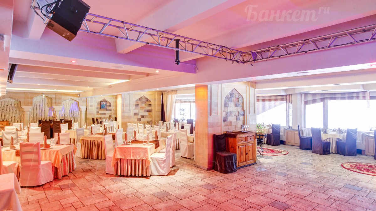 Основной зал — Ресторан Баку