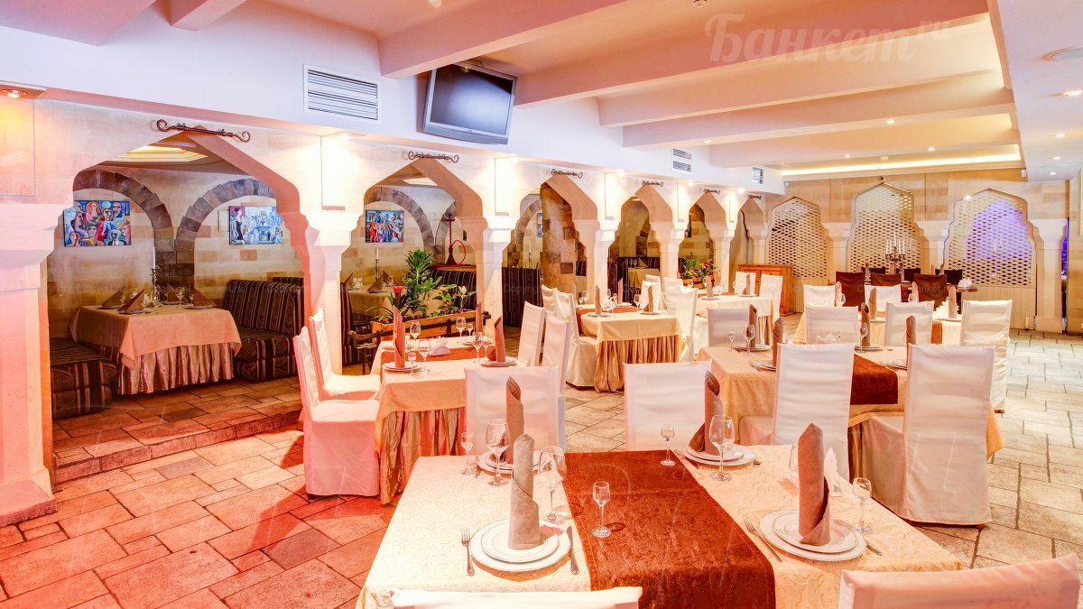 Основной зал — Ресторан Баку