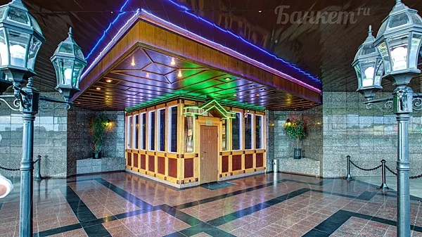 Фойе — Ресторан Люкс, Москва