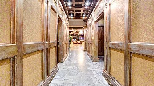 Фойе — Ресторан Люкс, Москва