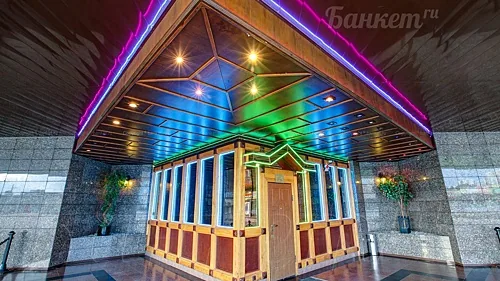 Фойе — Ресторан Люкс, Москва