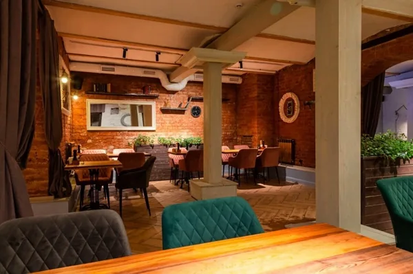 Demokrat Bar&Kitchen — интерьер зала