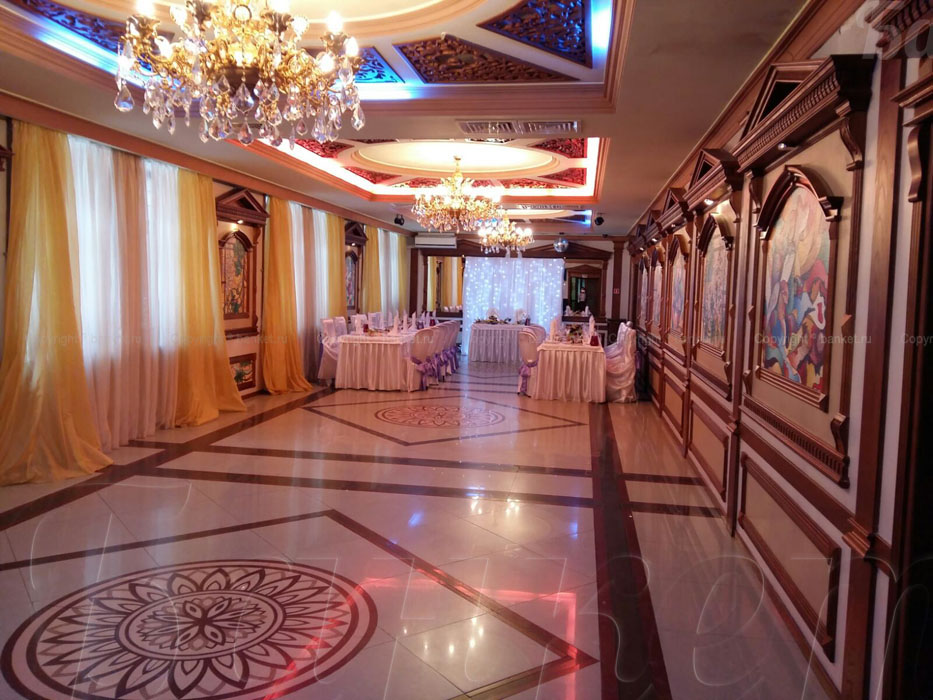 Ресторан Карамелия — Банкетный зал, фото банкетного зала