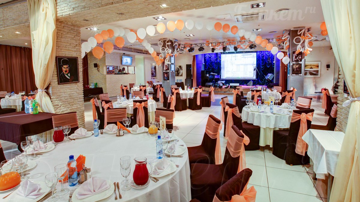 Большой банкетный зал Большой банкетный зал — фото 15