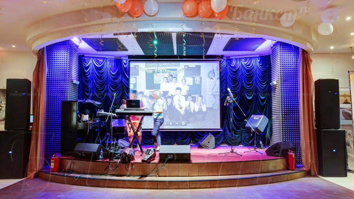 Большой банкетный зал Большой банкетный зал — фото 22