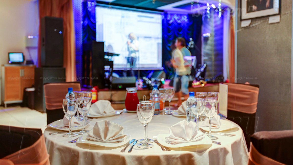 Большой банкетный зал Большой банкетный зал — фото 30